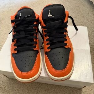 Jordan Men's Sneakers in Black and Orange
